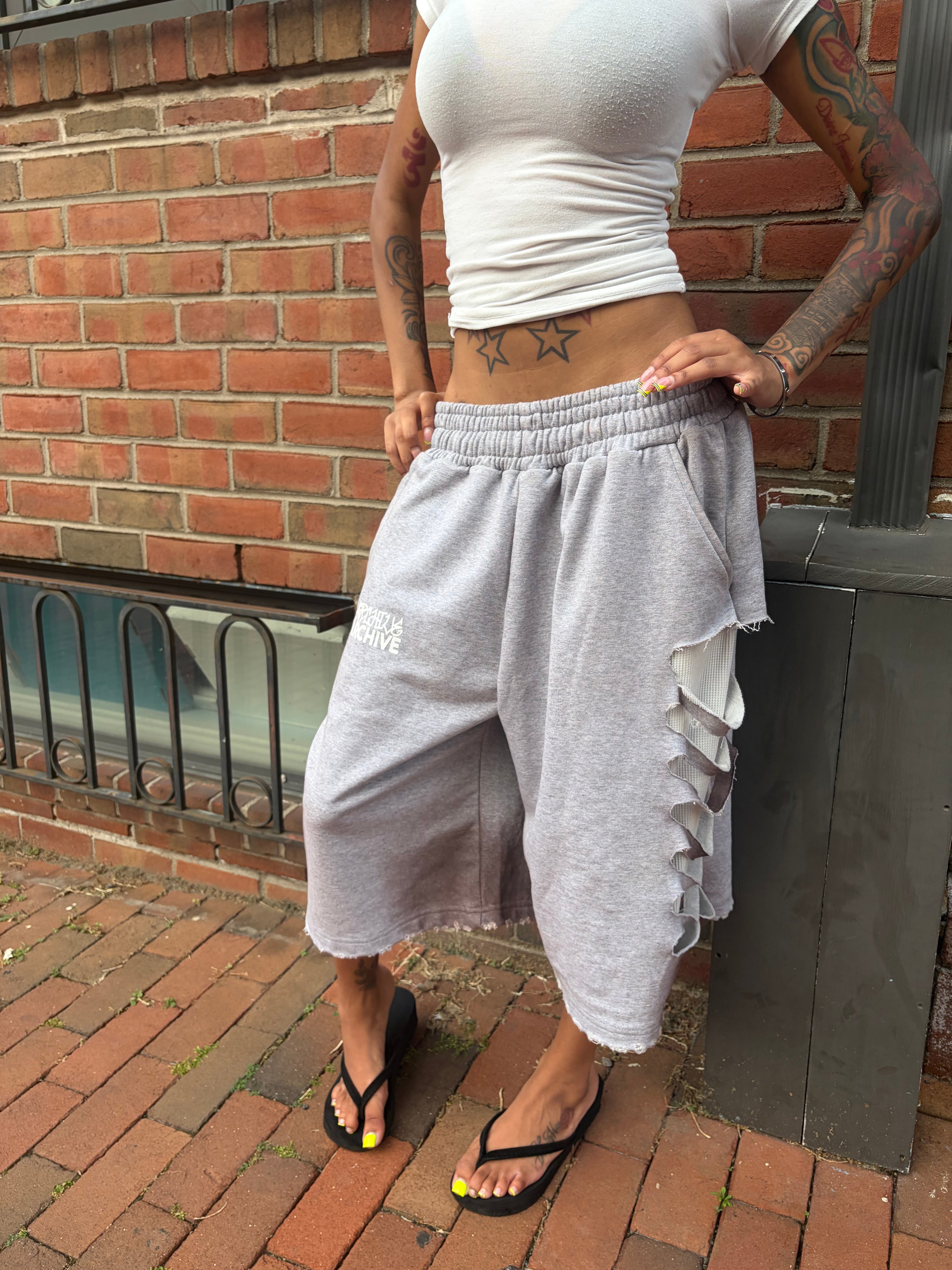 "Smoke" Essential Shorts